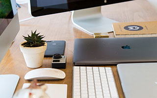 “最快护士”哈尔滨马拉松夺冠，赛后希望领导支持周末调班，“对我而言马拉松不是可有可无”，网友热议：爱好是爱好，工作是工作